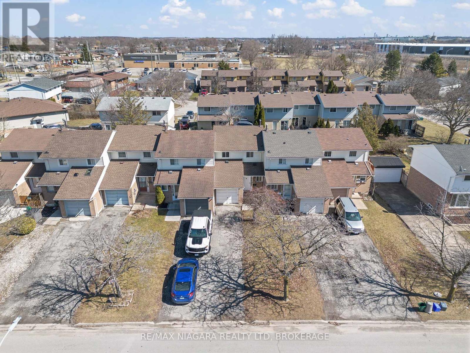 18 JULIE DRIVE, Thorold, Ontario
