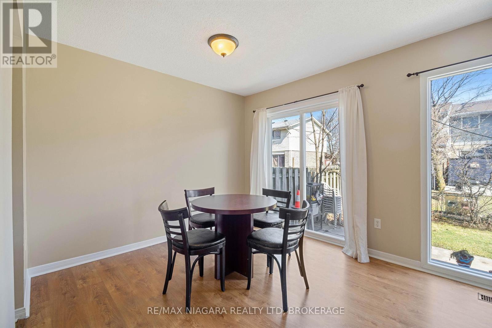 18 Julie Drive, Thorold (Confederation Heights), Ontario  L2V 4L5 - Photo 13 - X12169944
