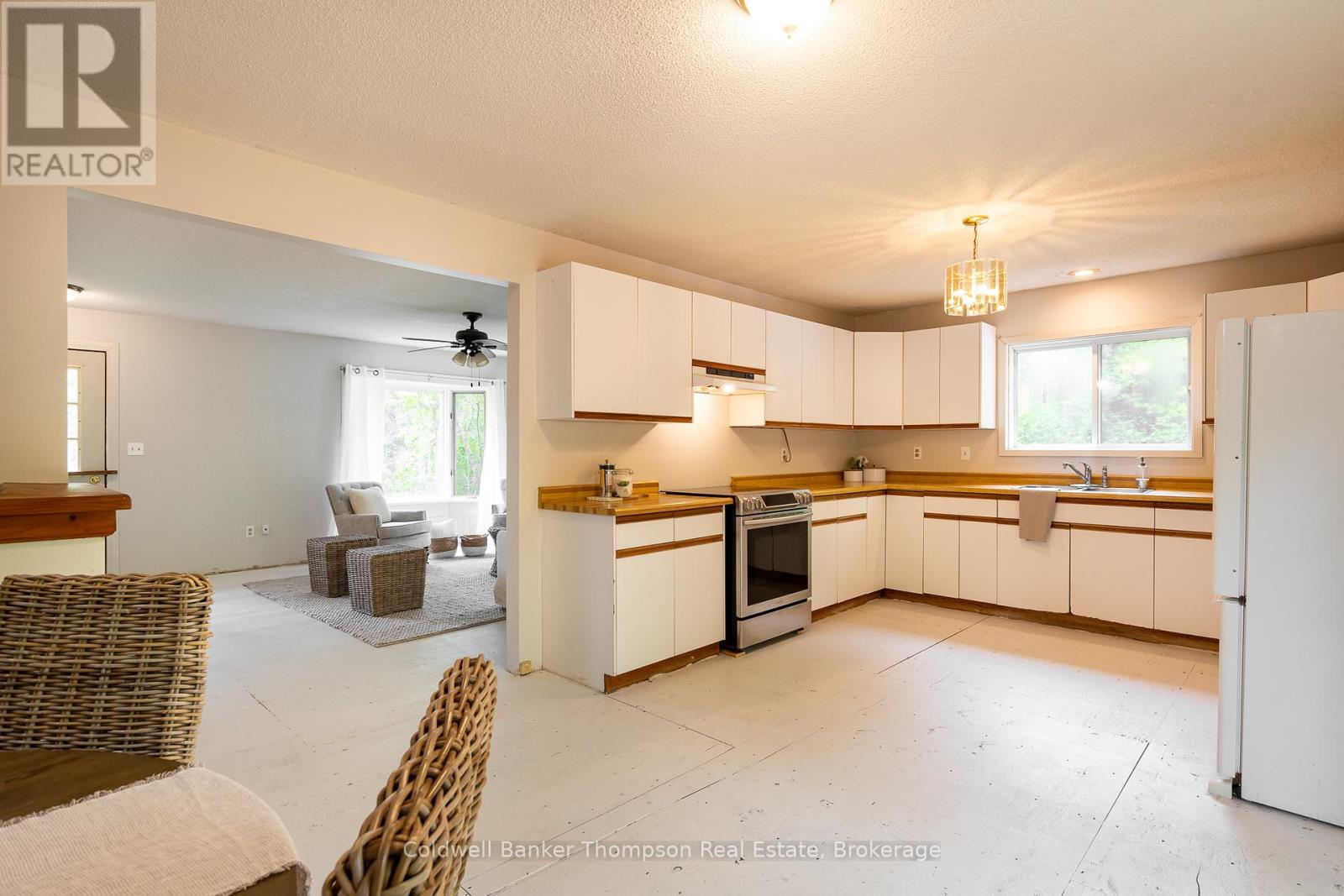 830 Deer Lake Road, Perry, Ontario  P0A 1J0 - Photo 7 - X12169956