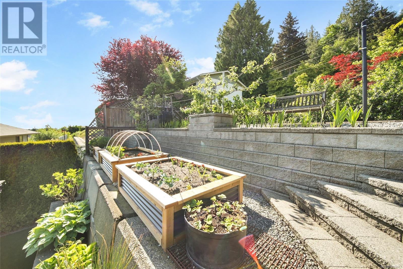 5248 Laguna Way, Nanaimo real estate listing 1000043 for sale