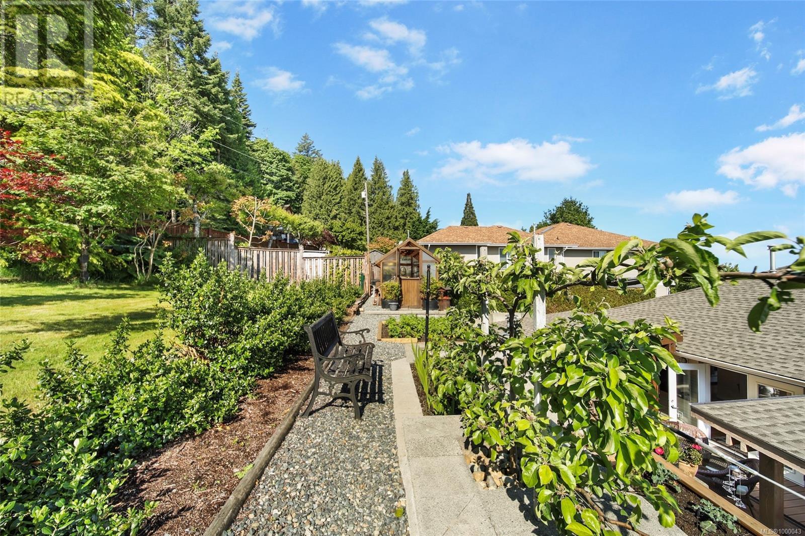 5248 Laguna Way, Nanaimo real estate listing 1000043 for sale