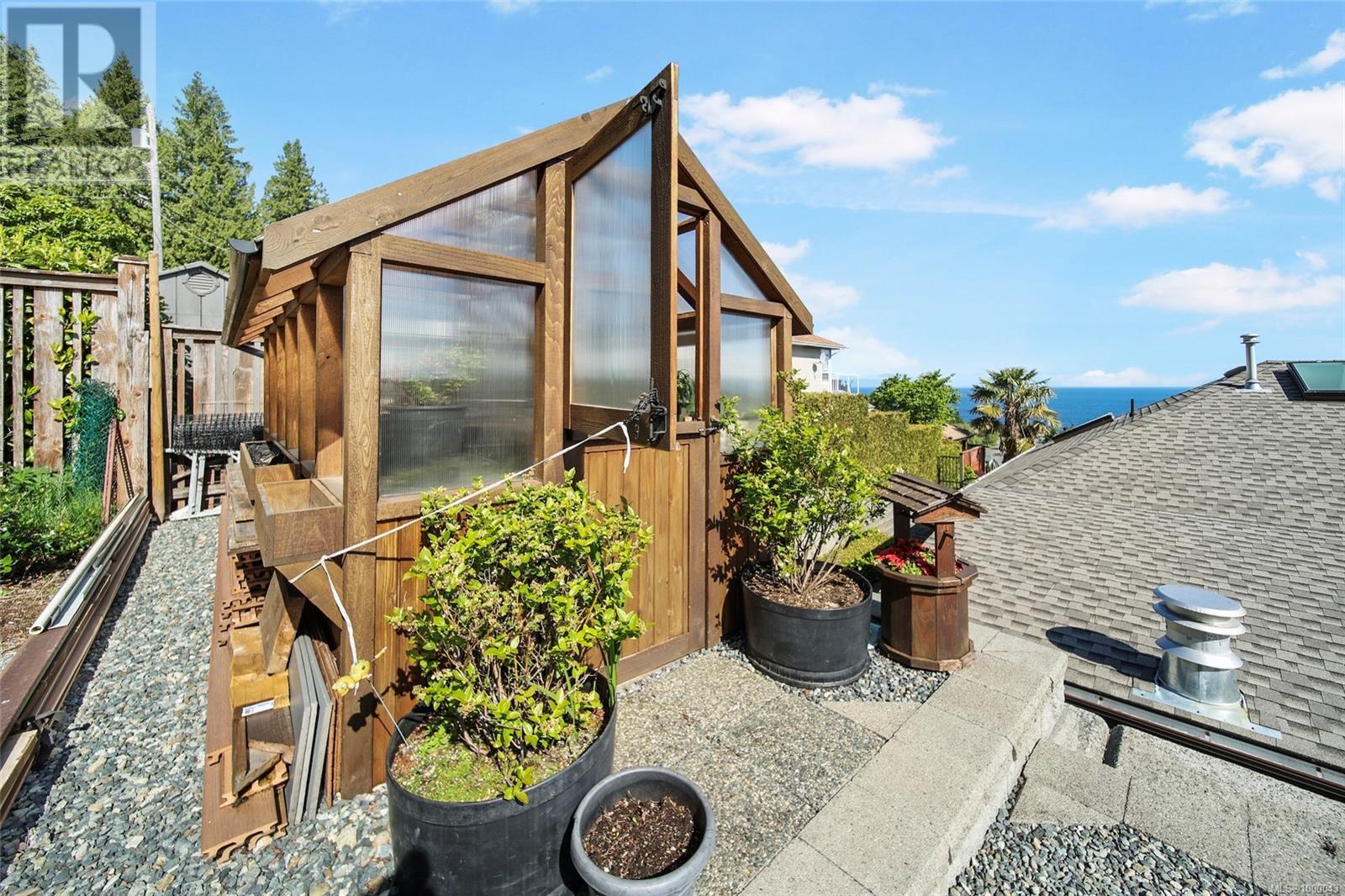 5248 Laguna Way, Nanaimo real estate listing 1000043 for sale