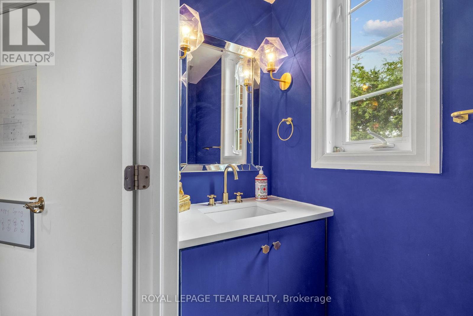 Property at H - 17 MELROSE AVENUE image 4