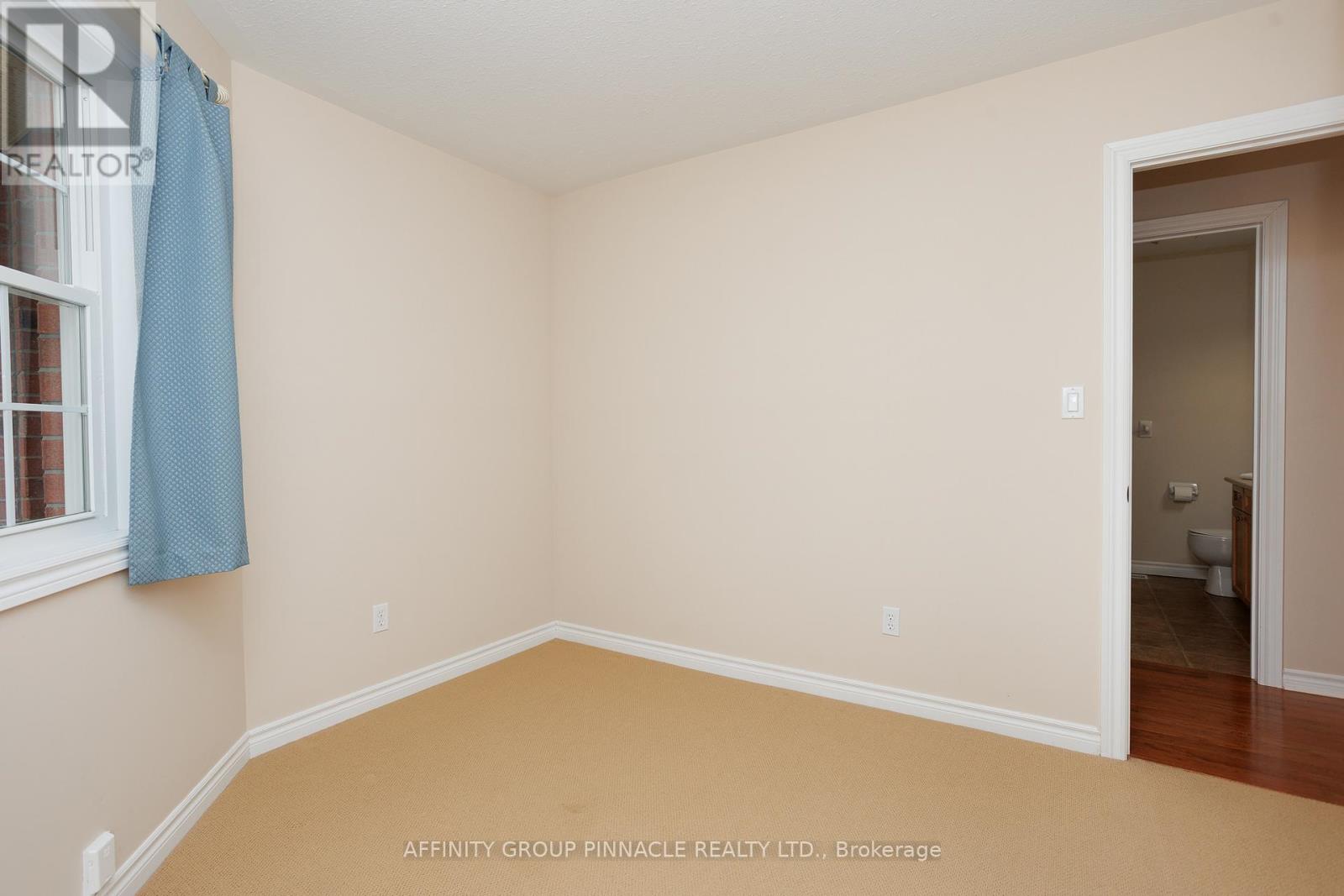 10 Champlain Boulevard, Kawartha Lakes, Ontario  K9V 0H9 - Photo 25 - X12168463