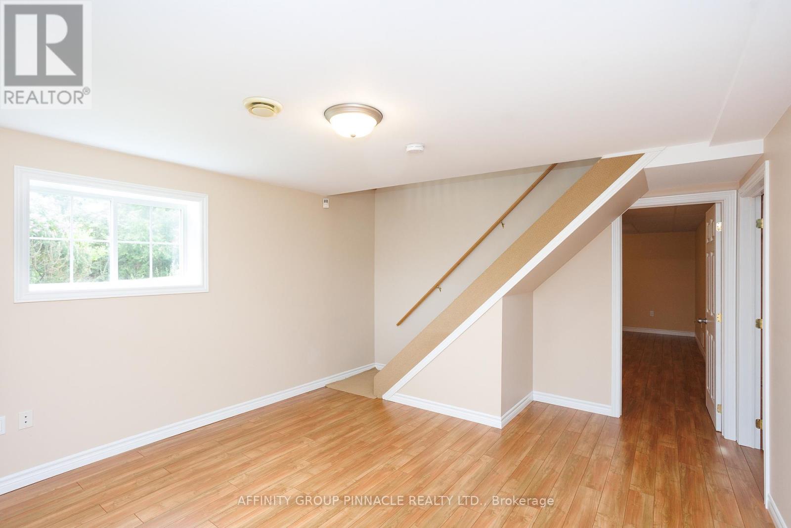 10 Champlain Boulevard, Kawartha Lakes, Ontario  K9V 0H9 - Photo 28 - X12168463