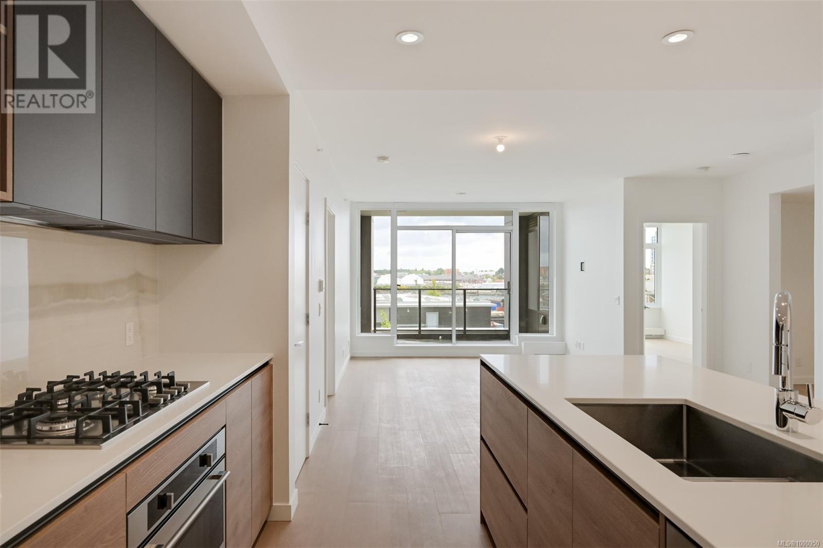 103 369 Tyee Rd, Victoria real estate listing 1000950 for sale
