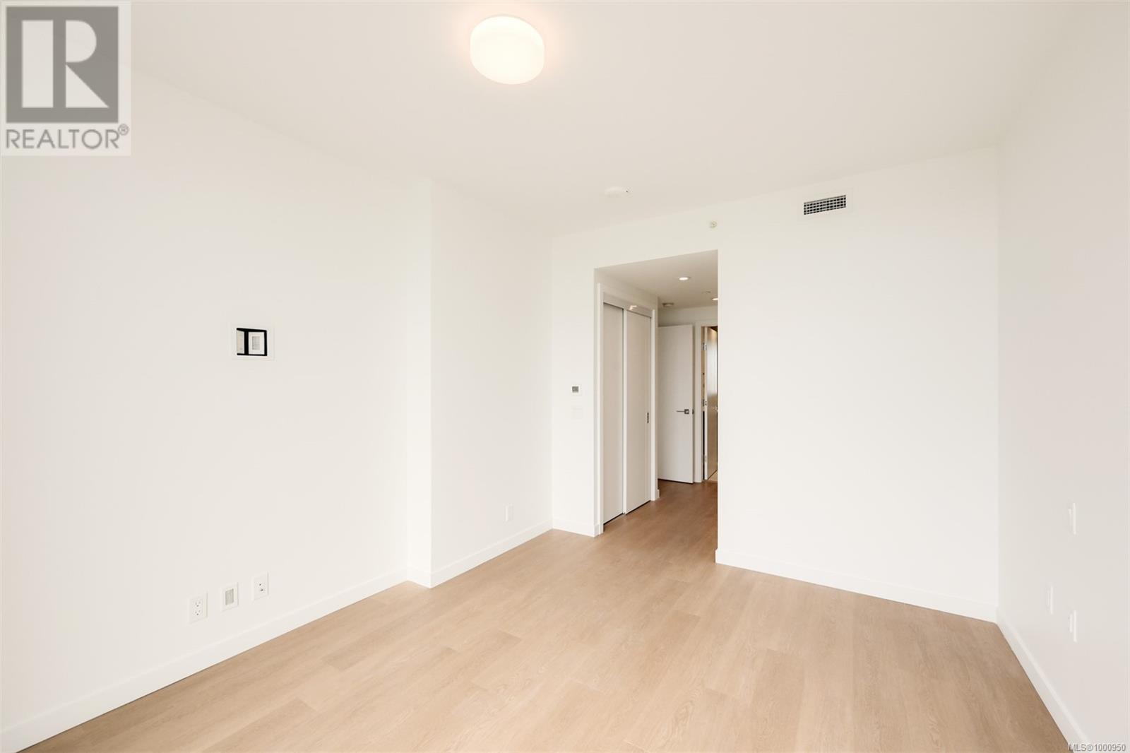 103 369 Tyee Rd, Victoria real estate listing 1000950 for sale