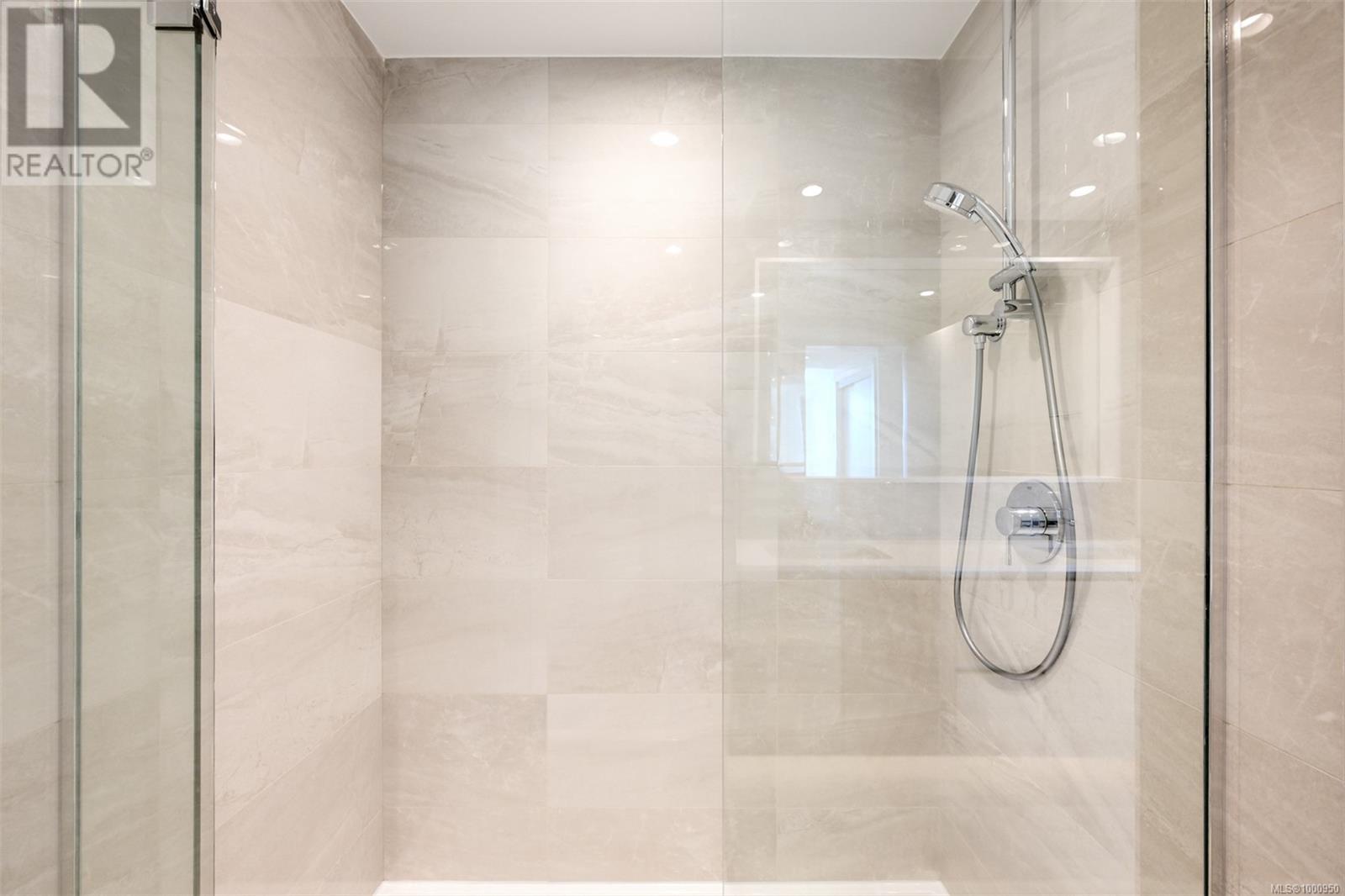 103 369 Tyee Rd, Victoria real estate listing 1000950 for sale