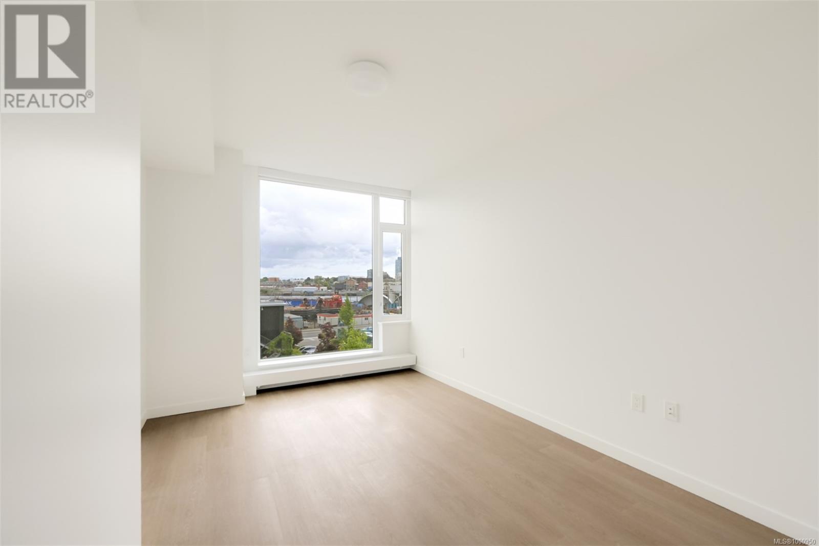 103 369 Tyee Rd, Victoria real estate listing 1000950 for sale