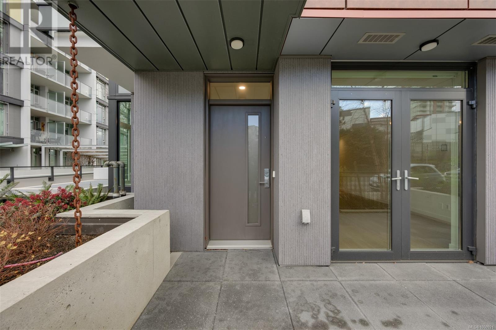 109 369 Tyee Rd, Victoria real estate listing 1000921 for sale