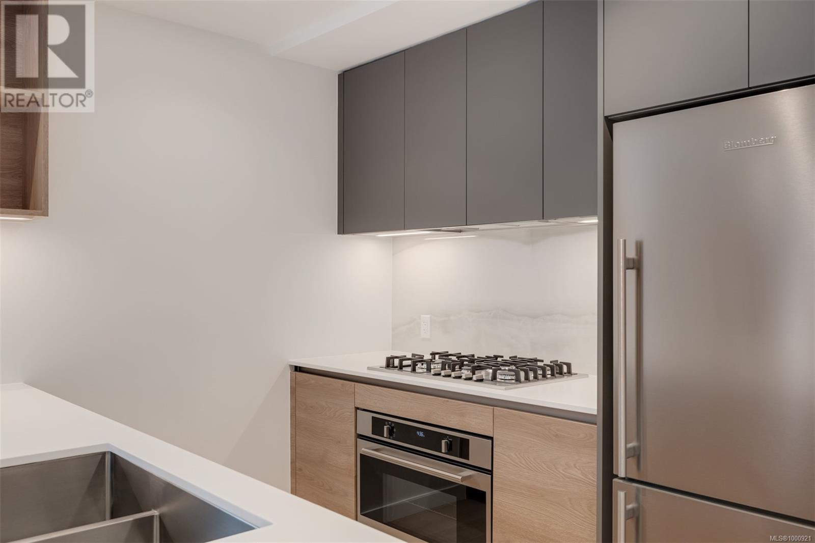 109 369 Tyee Rd, Victoria real estate listing 1000921 for sale