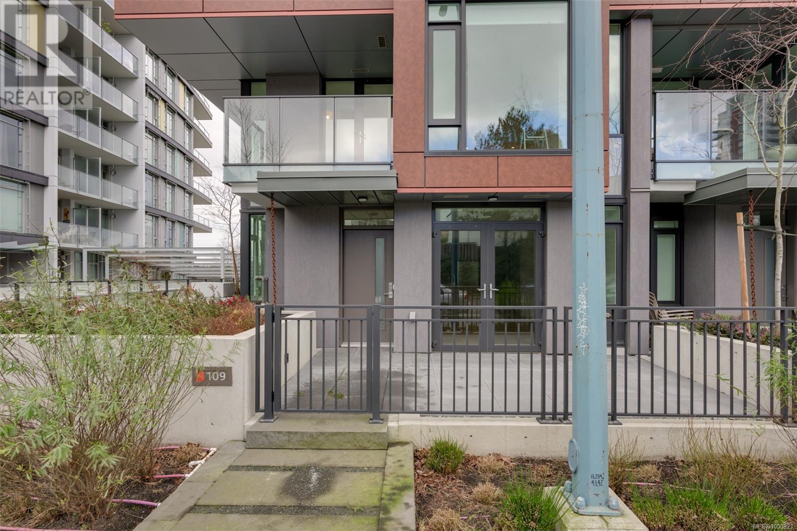 109 369 Tyee Rd, Victoria real estate listing 1000921 for sale