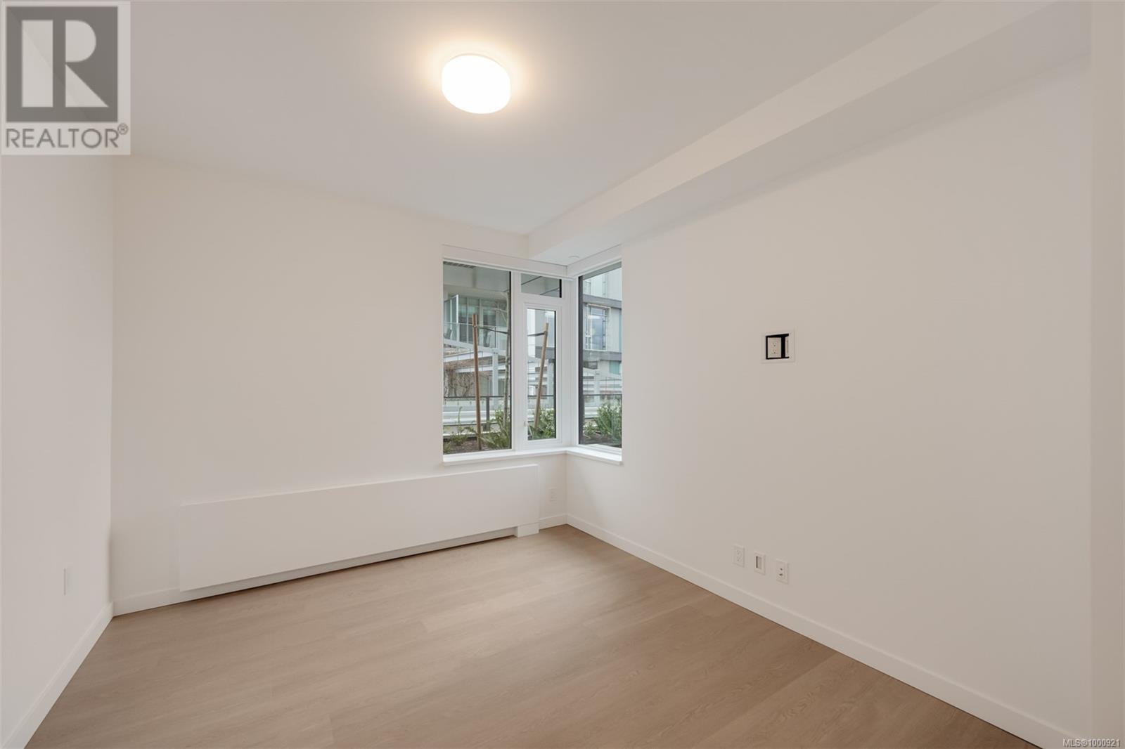 109 369 Tyee Rd, Victoria real estate listing 1000921 for sale