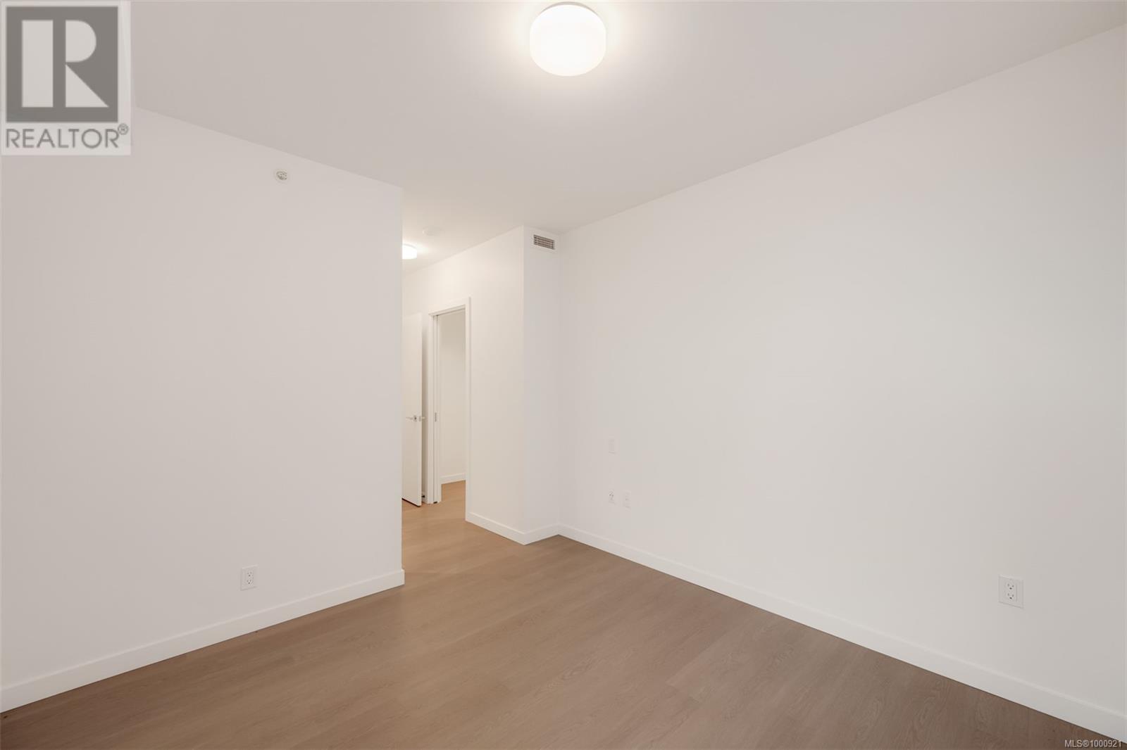 109 369 Tyee Rd, Victoria real estate listing 1000921 for sale