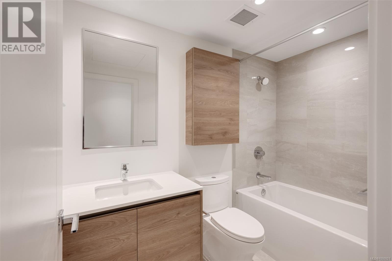 109 369 Tyee Rd, Victoria real estate listing 1000921 for sale