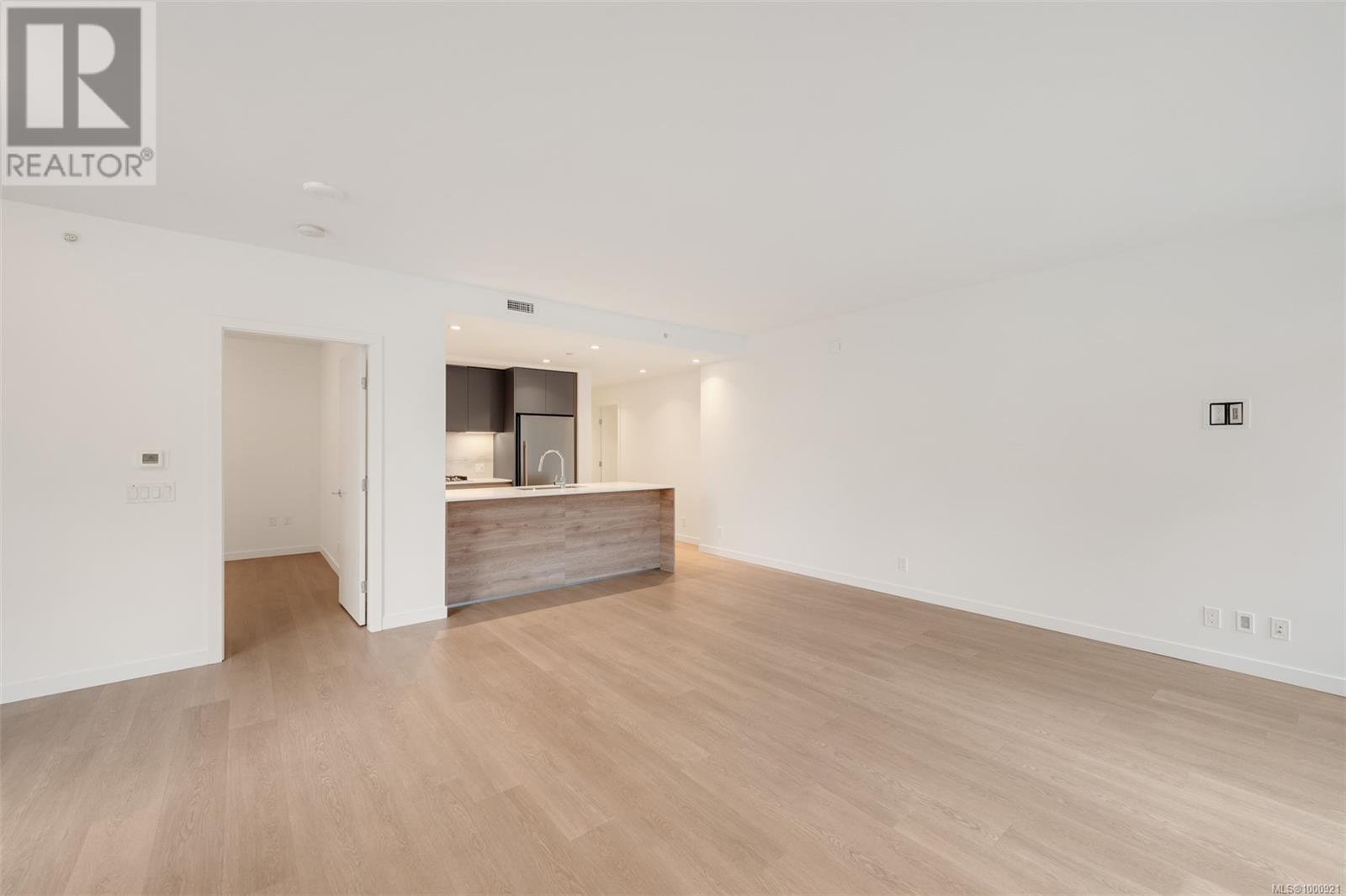 109 369 Tyee Rd, Victoria real estate listing 1000921 for sale