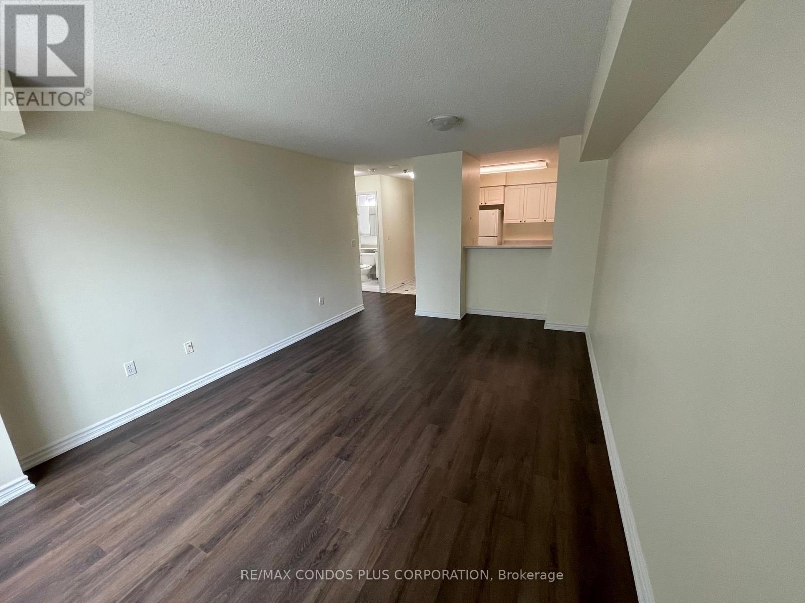 301 - 8 Pemberton Avenue, Toronto, Ontario  M2M 4K8 - Photo 6 - C12169928