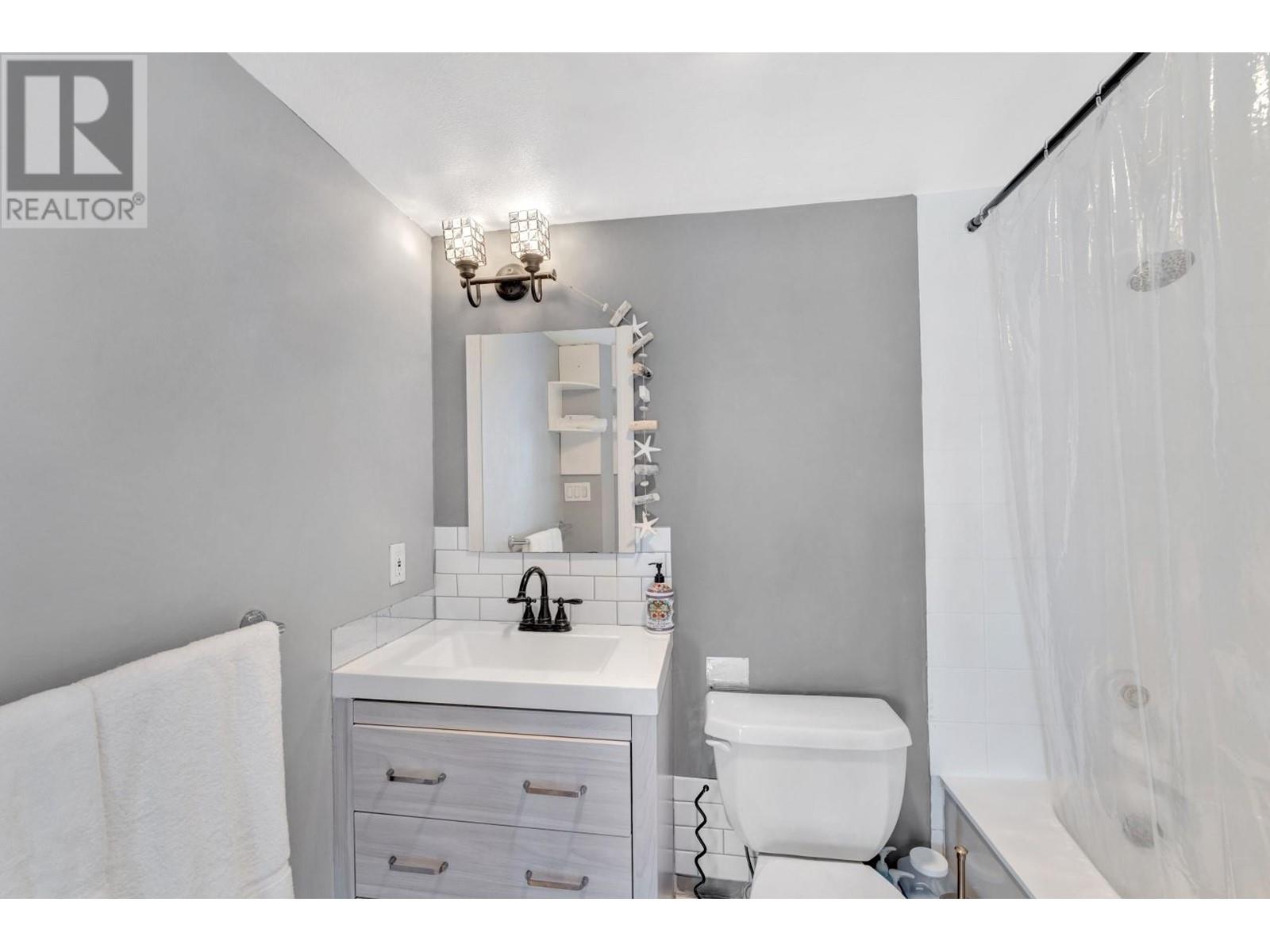 901 38 Leopold Place, New Westminster, British Columbia  V3L 2C6 - Photo 12 - R2976830
