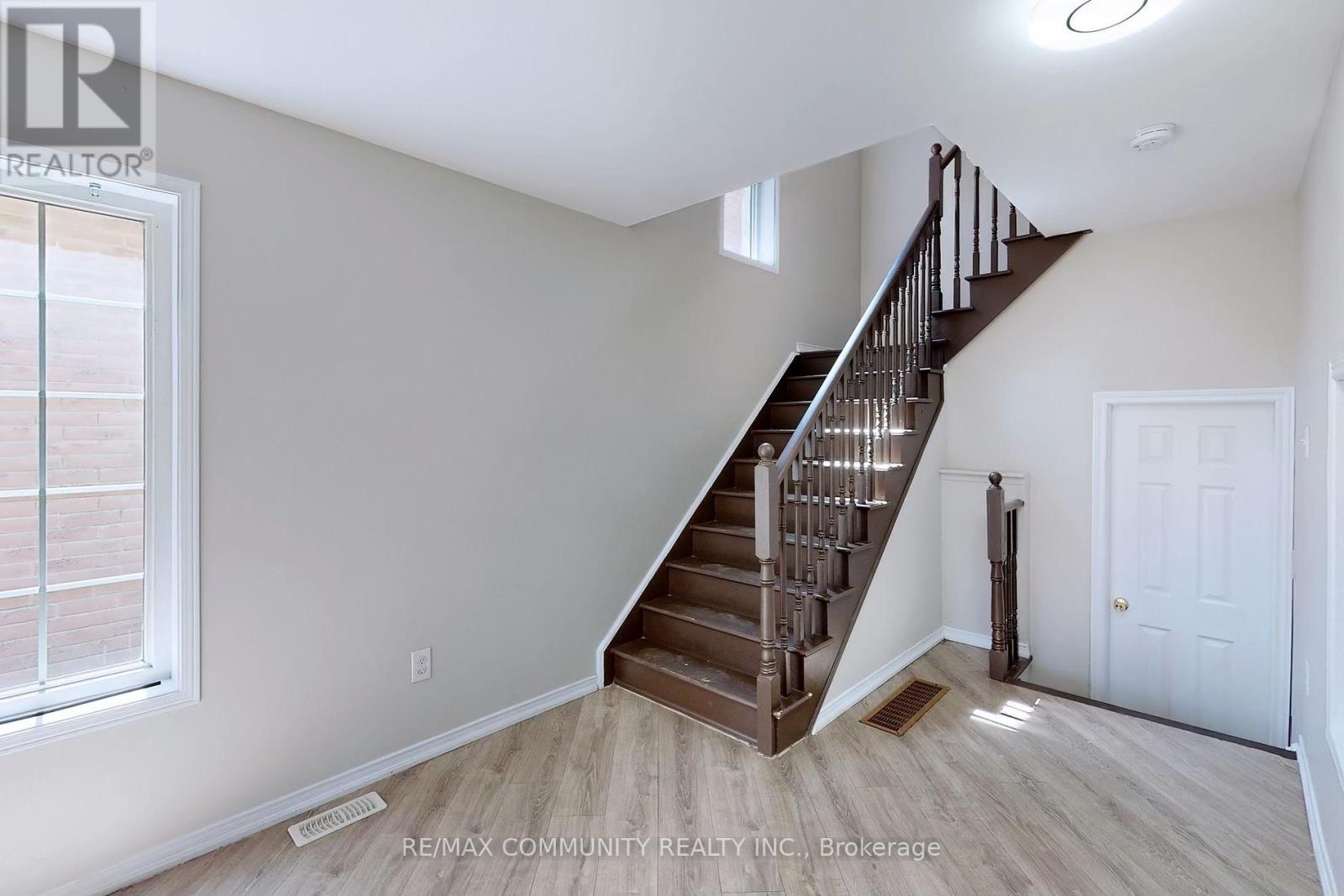 Main - 103 Pullen Lane, Ajax, Ontario  L1Z 0K6 - Photo 3 - E12169949