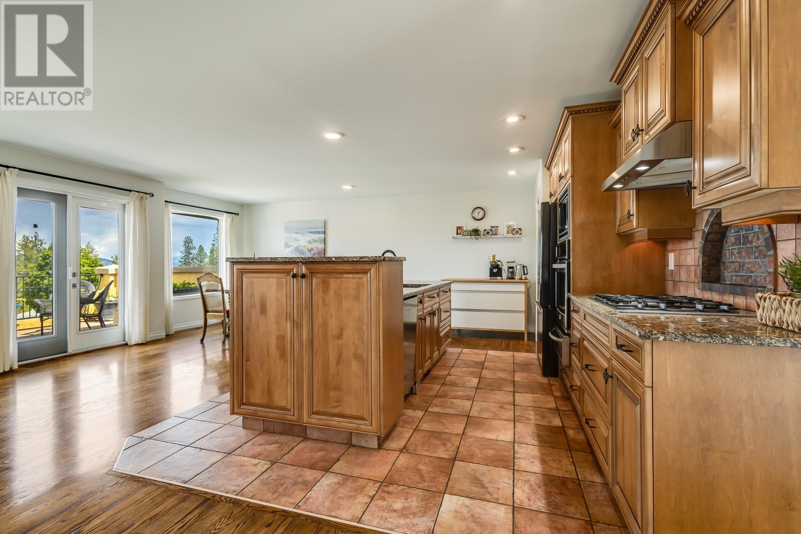 471 Okaview Road, Kelowna, British Columbia  V1W 4M1 - Photo 15 - 10347565
