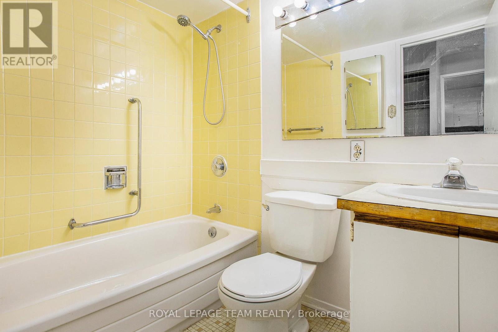 1606 - 158a Mcarthur Avenue, Ottawa, Ontario  K1L 7E7 - Photo 15 - X12155279