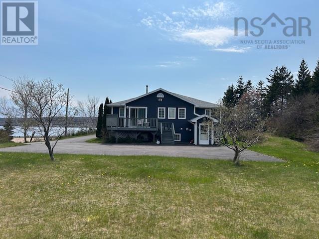 2 Hillcrest Drive, Port Hawkesbury, Nova Scotia  B9A 1Z9 - Photo 4 - 202512135