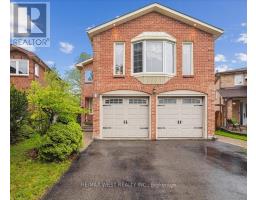 15 VERSAILLES COURT, Richmond Hill, Ontario