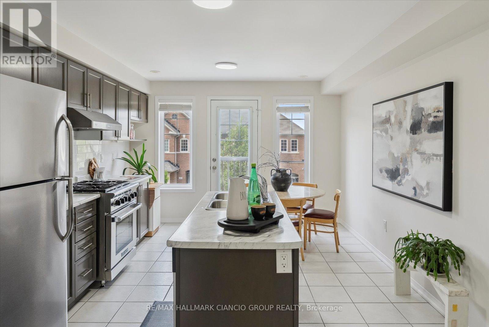 17 Valliere Drive, Markham, Ontario  L6C 0M7 - Photo 17 - N12169887