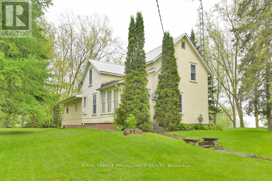 3 Louisa Street, Tweed, Ontario  K0K 3J0 - Photo 2 - X12170043