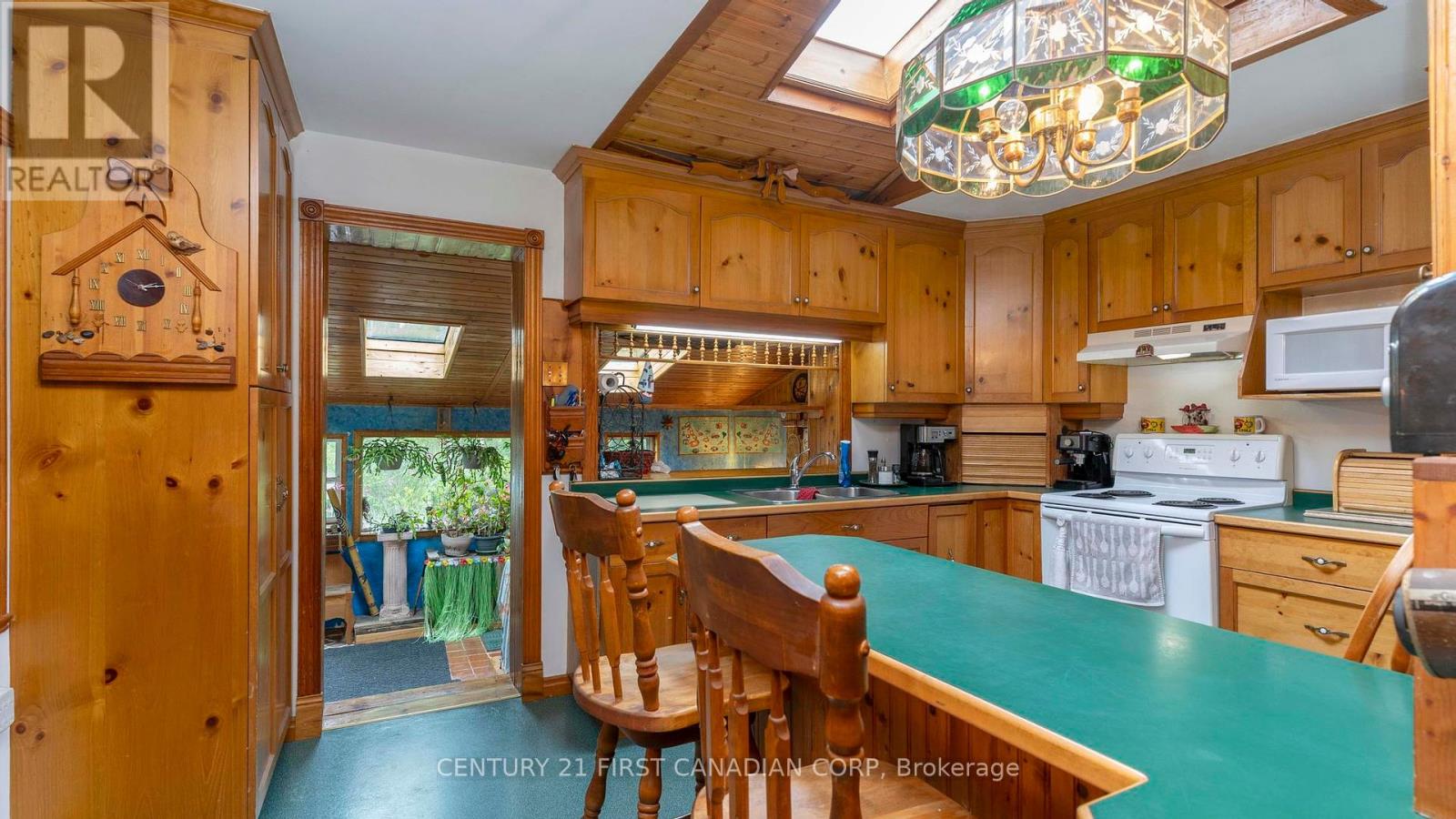 181 Wildwood Avenue, London South, Ontario  N6J 1B1 - Photo 15 - X12169998