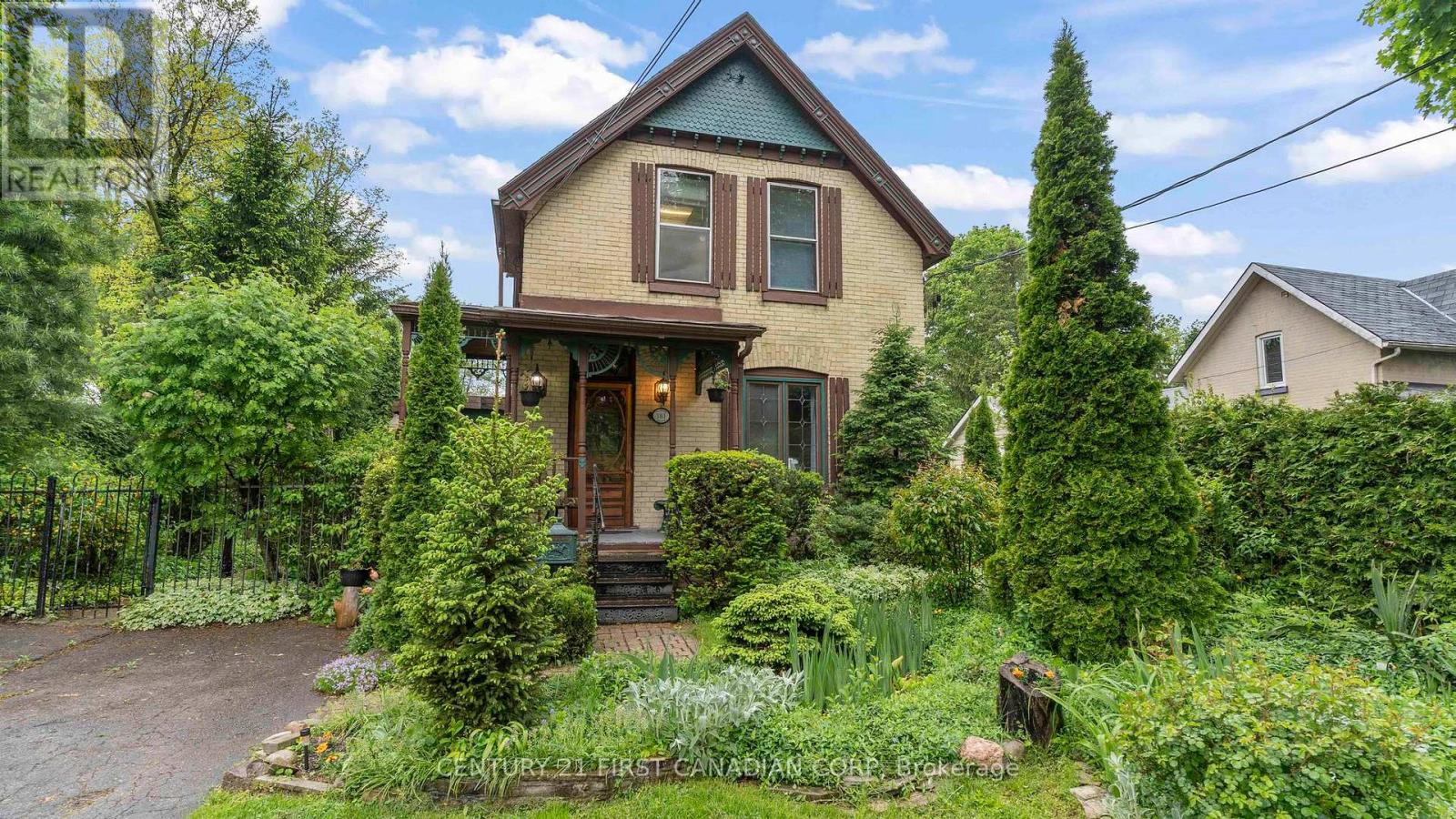 181 Wildwood Avenue, London South, Ontario  N6J 1B1 - Photo 2 - X12169998