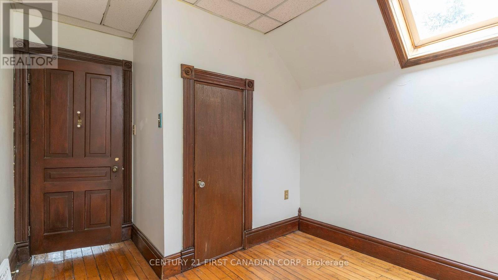 181 Wildwood Avenue, London South, Ontario  N6J 1B1 - Photo 24 - X12169998