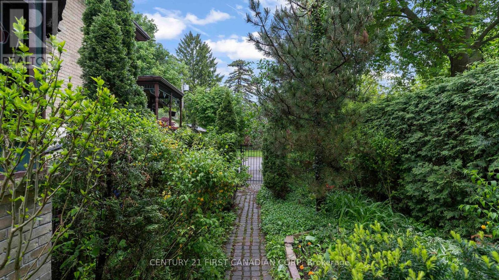 181 Wildwood Avenue, London South, Ontario  N6J 1B1 - Photo 31 - X12169998