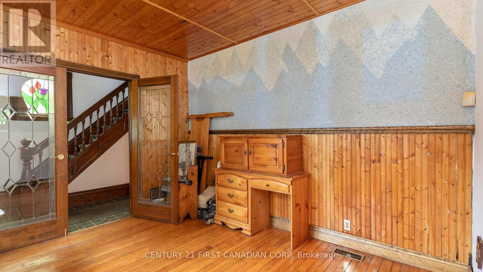 181 Wildwood Avenue, London South, Ontario  N6J 1B1 - Photo 6 - X12169998