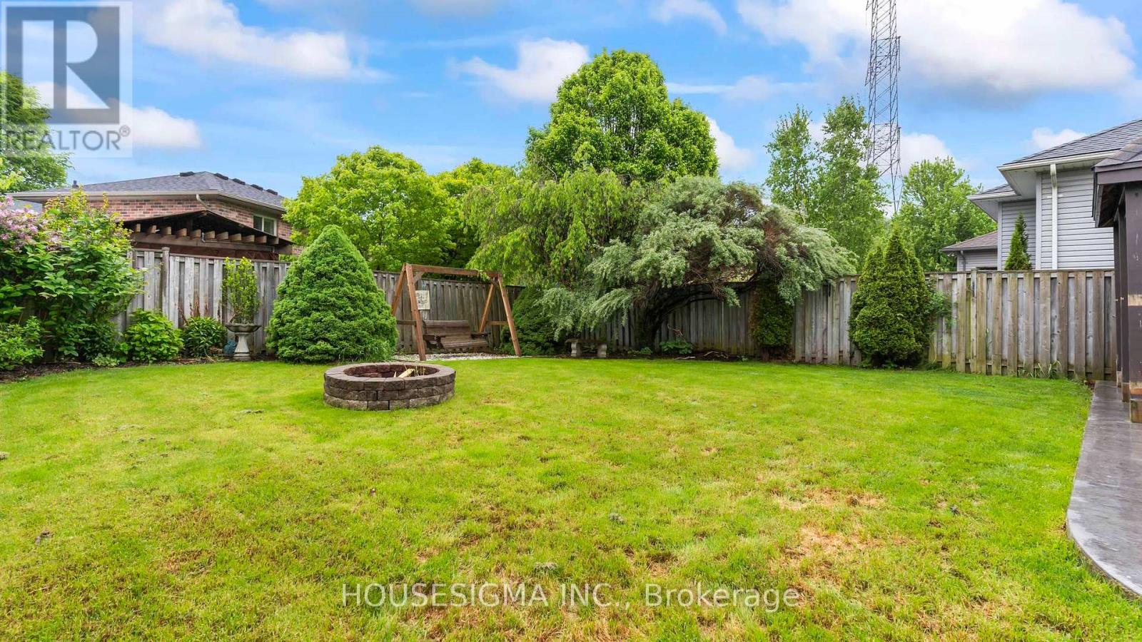 Photo 38 of 42 for 21 Goldenrod Court