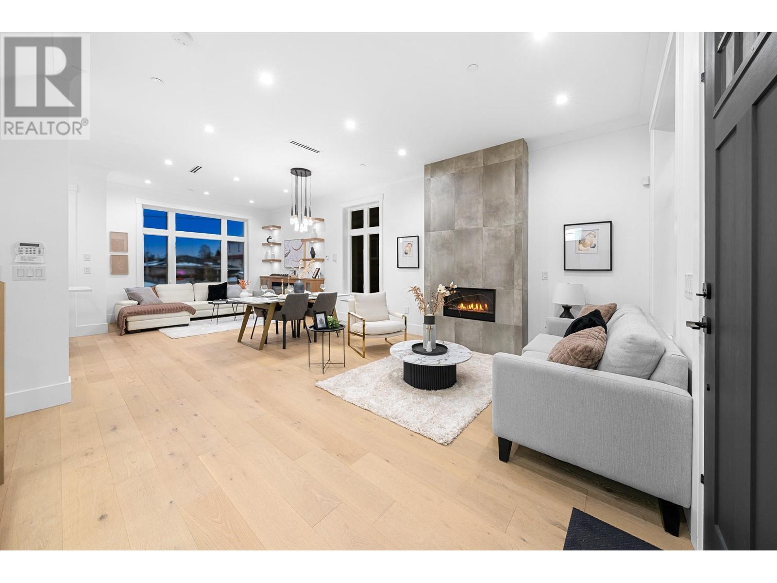 4990 Sherbrooke Street, Vancouver, British Columbia  V5W 3M2 - Photo 3 - R2997425