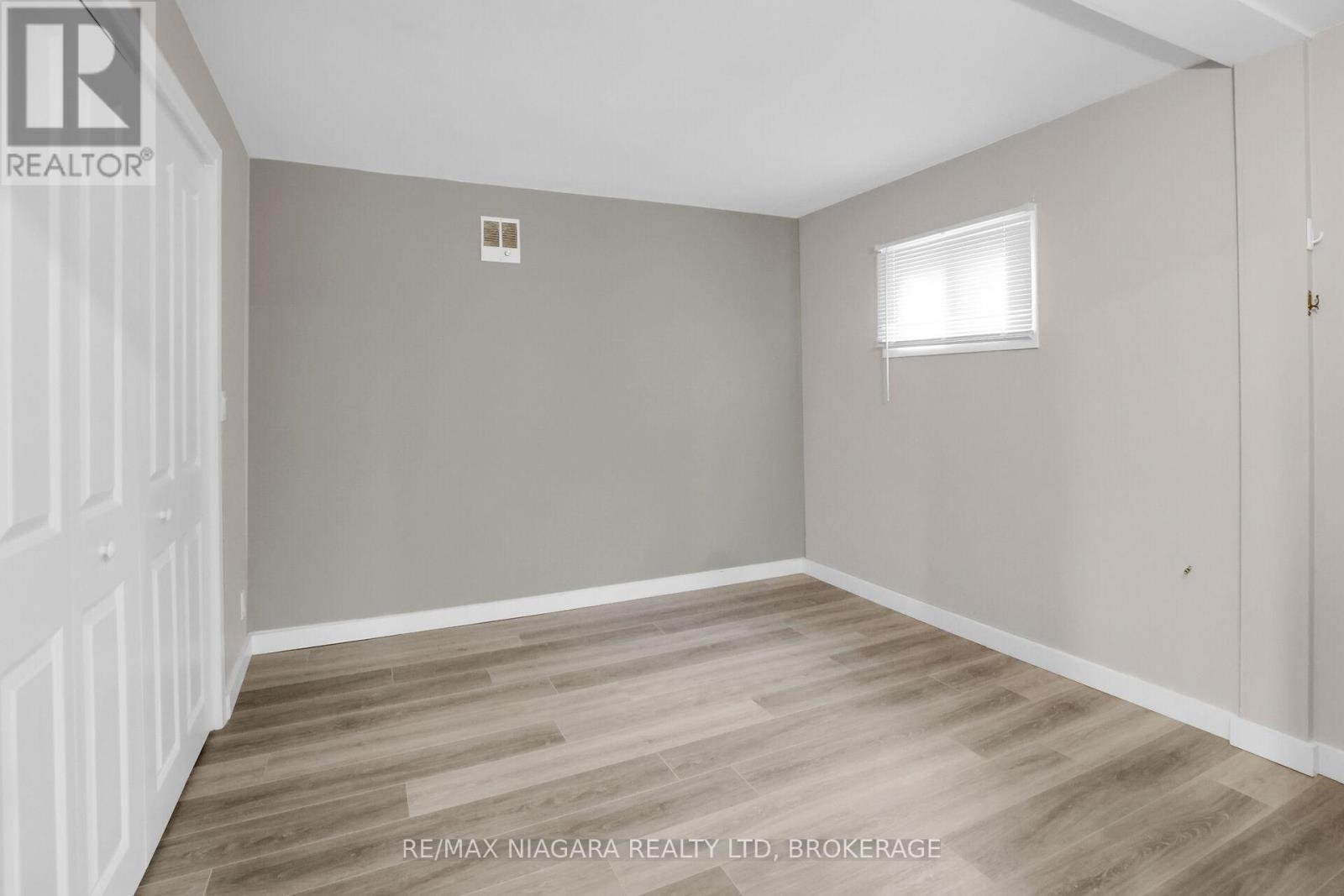 3877 West Main Street, Fort Erie (Stevensville), Ontario  L0S 1S0 - Photo 12 - X12169973