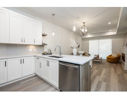 319 8497 YOUNG ROAD|Chilliwack Proper South, Chilliwack property photo listing R3006353 for sale