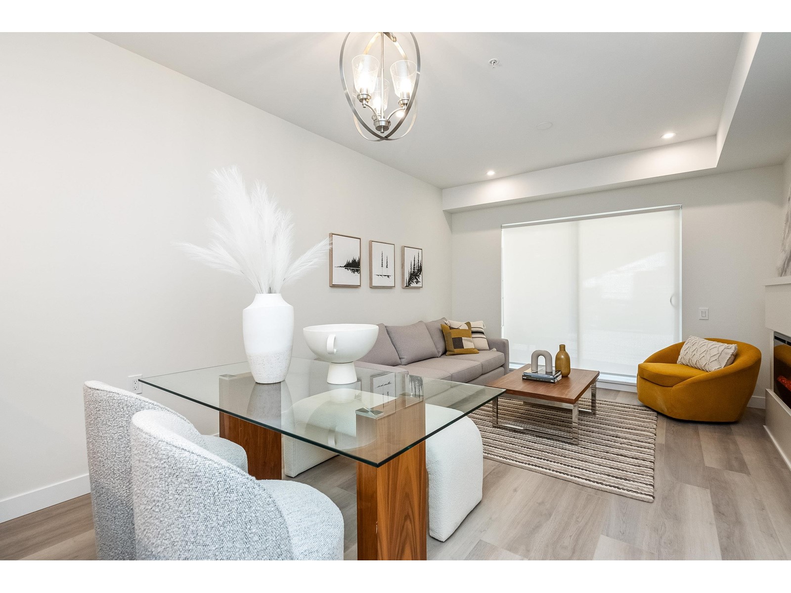 319 8497 YOUNG ROAD|Chilliwack Proper South, Chilliwack real estate listing R3006353 for sale