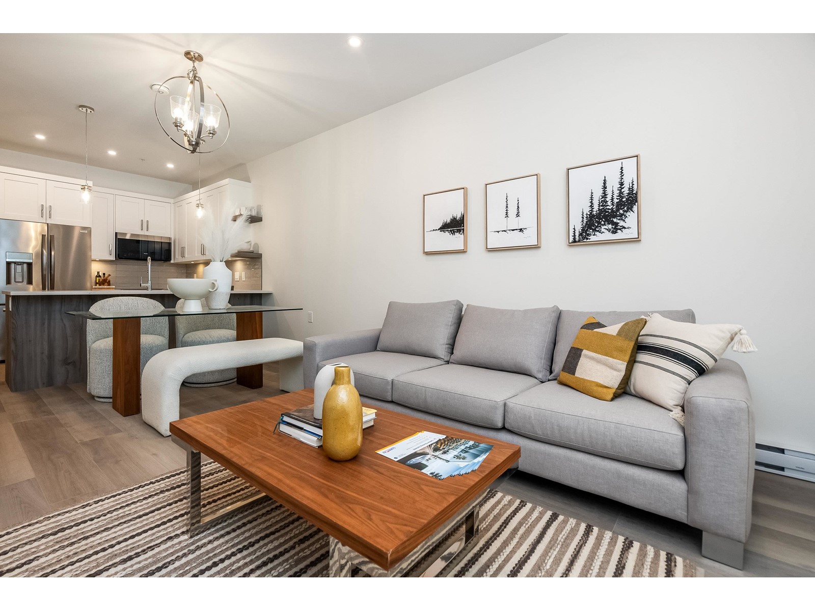 319 8497 YOUNG ROAD|Chilliwack Proper South, Chilliwack real estate listing R3006353 for sale