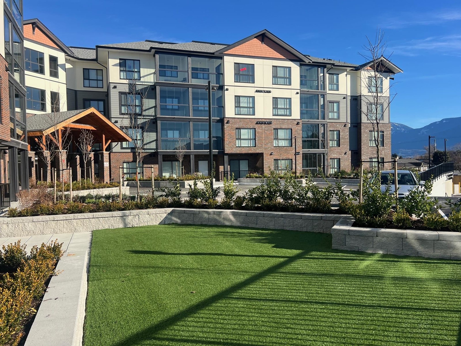 319 8497 YOUNG ROAD|Chilliwack Proper South, Chilliwack real estate listing R3006353 for sale
