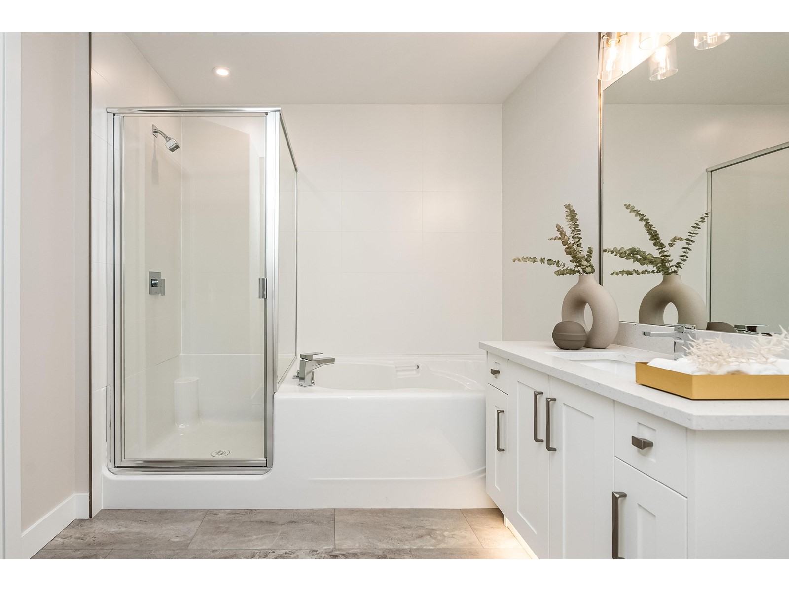 319 8497 YOUNG ROAD|Chilliwack Proper South, Chilliwack real estate listing R3006353 for sale