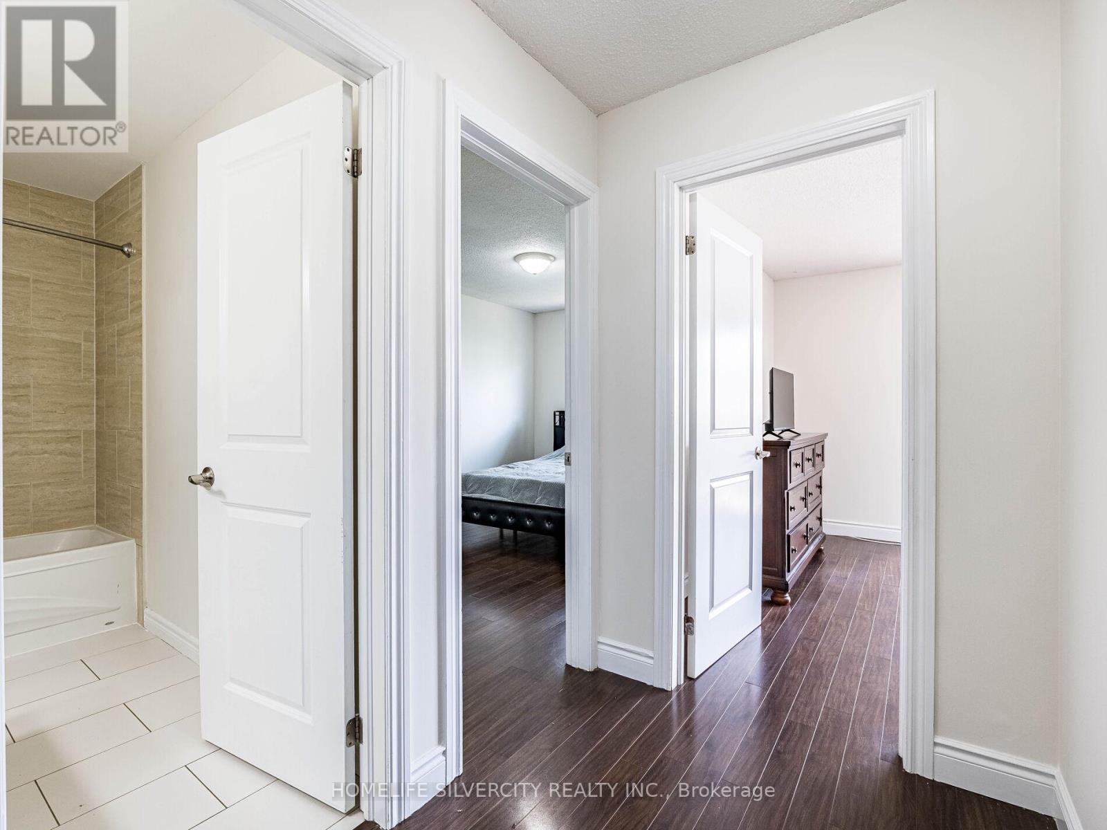 53 Charters Road W, Brampton, Ontario  L6V 2S7 - Photo 21 - W12169819