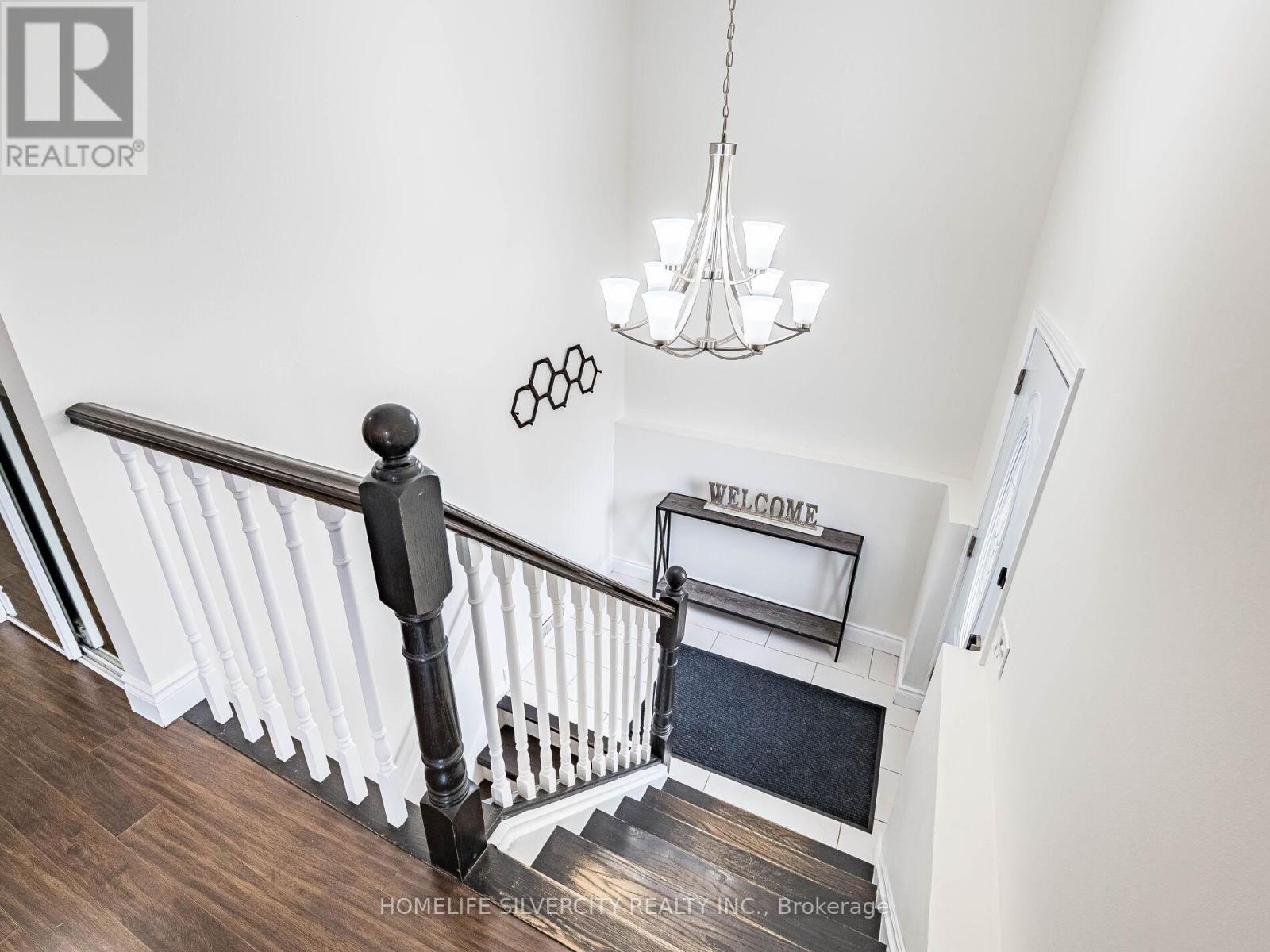 53 Charters Road W, Brampton, Ontario  L6V 2S7 - Photo 7 - W12169819