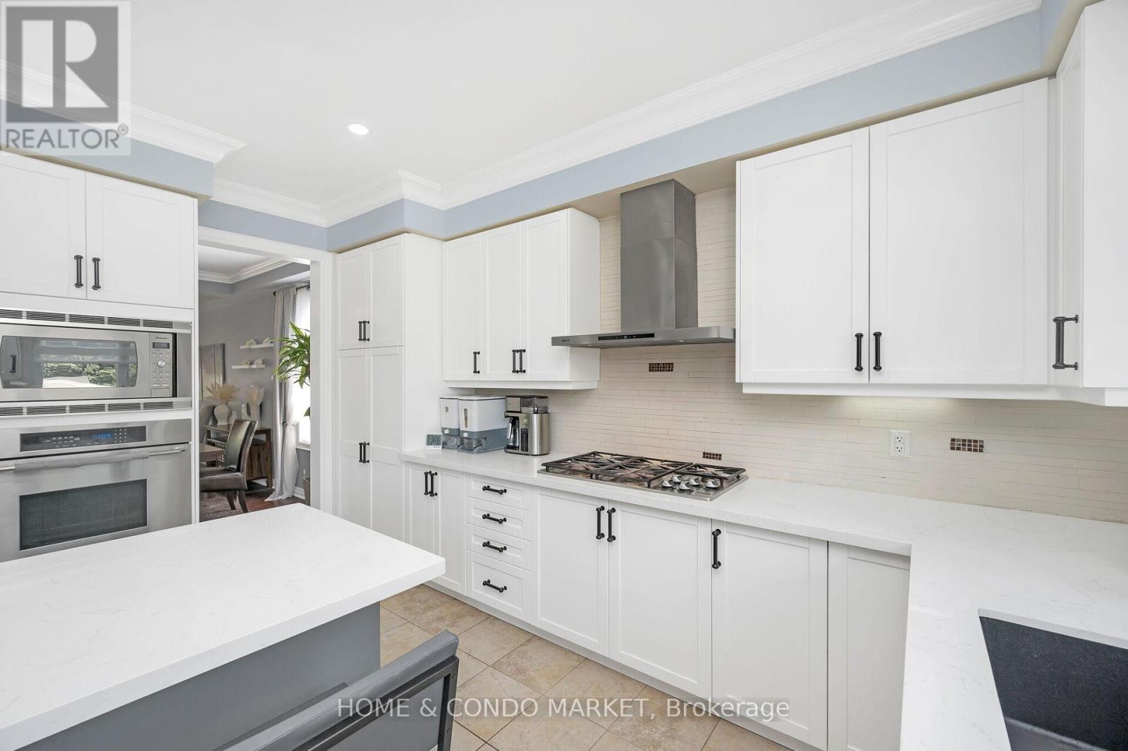 31 Cottonfield Circle, Caledon, Ontario  L7C 3M9 - Photo 8 - W12169832