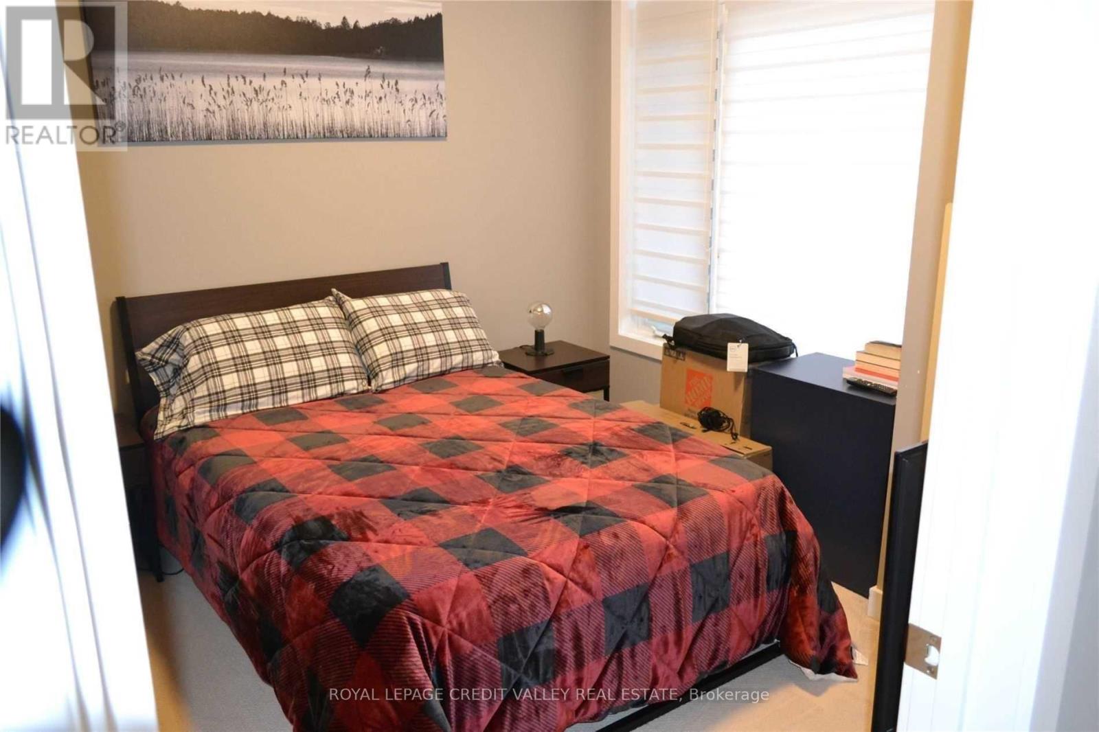 320 - 457 Plains Road E, Burlington, Ontario  L7T 2E2 - Photo 15 - W12169833