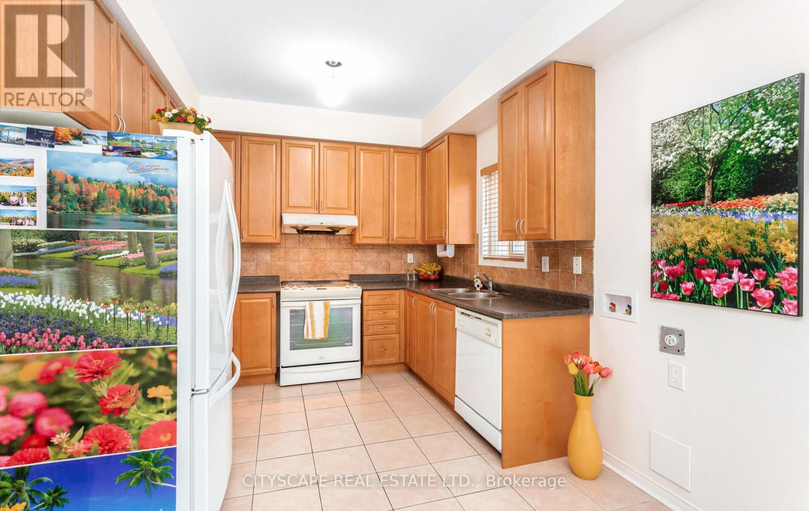 6607 Jazzy Mews, Mississauga, Ontario  L5W 1S2 - Photo 14 - W12169854