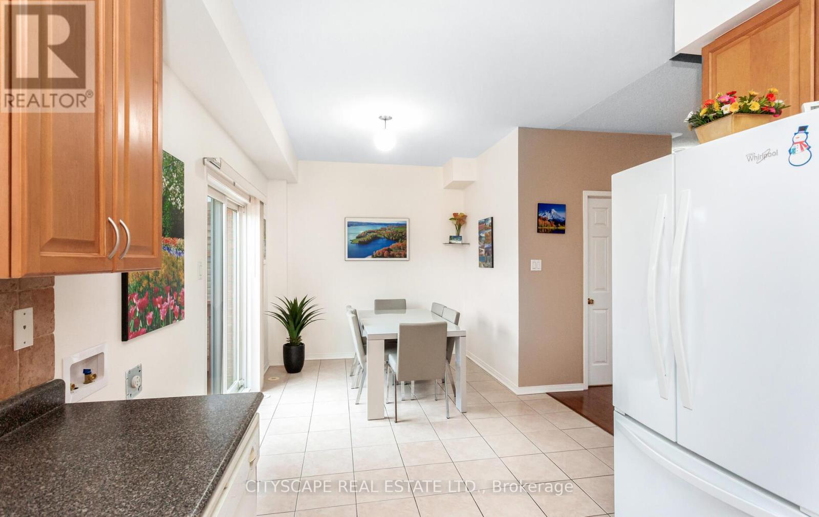 6607 Jazzy Mews, Mississauga, Ontario  L5W 1S2 - Photo 16 - W12169854