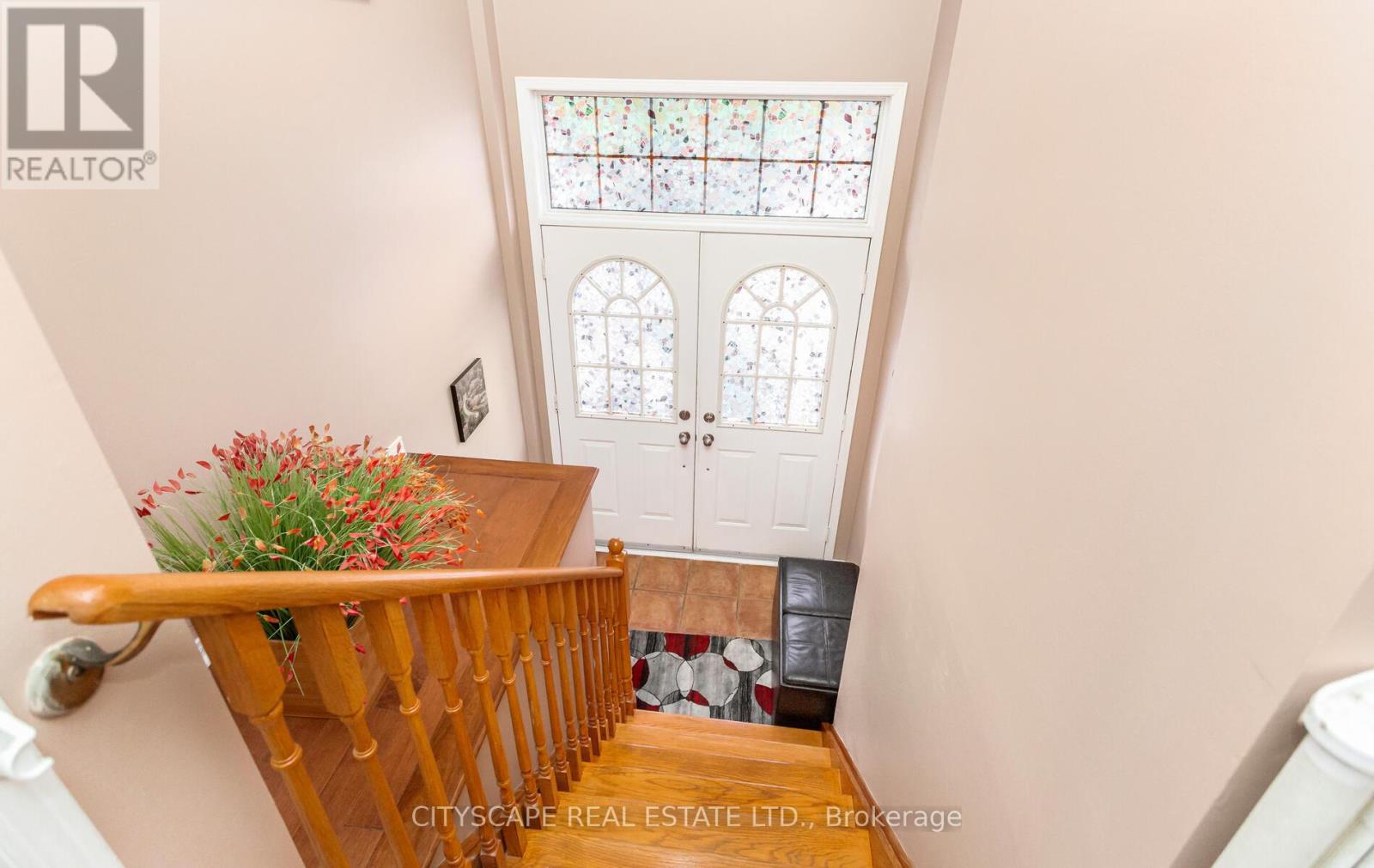 6607 Jazzy Mews, Mississauga, Ontario  L5W 1S2 - Photo 3 - W12169854