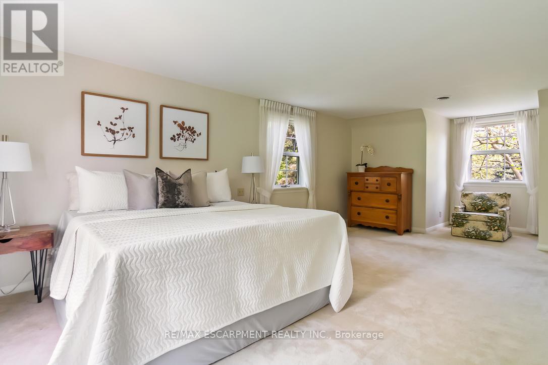 1735 Sunningdale Bend, Mississauga, Ontario  L5J 1G1 - Photo 26 - W12169856